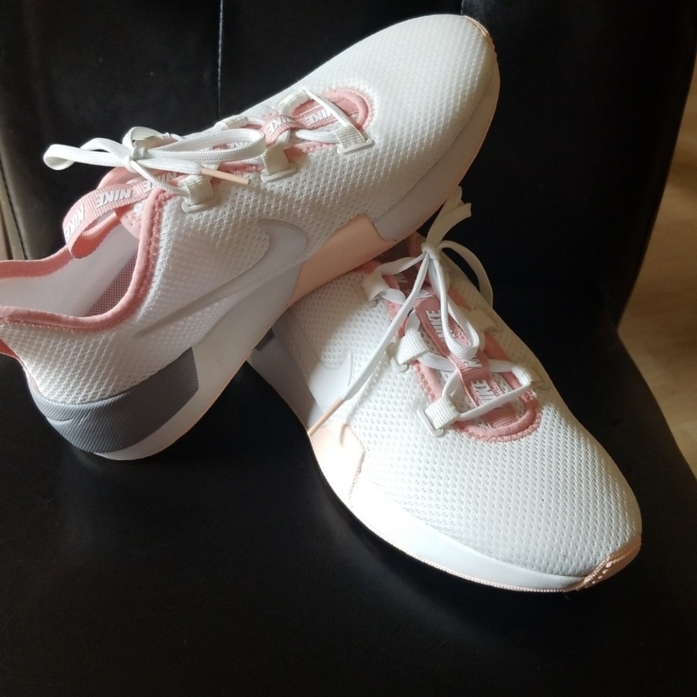 Womens Nike Shoes